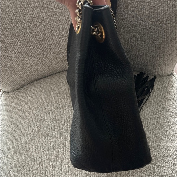 Gucci Black Pebbled Leather Shoulder Bag with Gold Chains - Picture 7 of 13